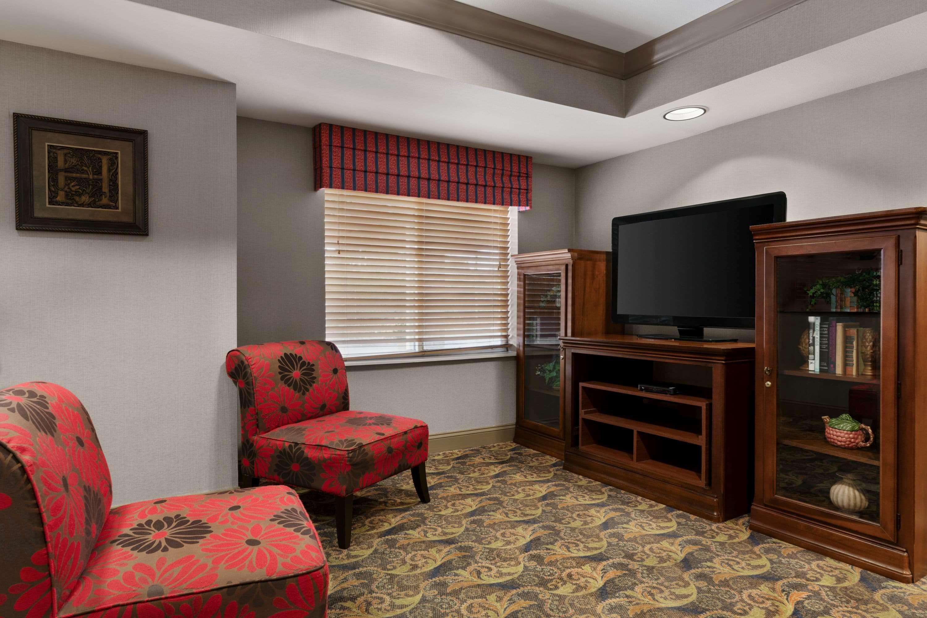 Lancaster Suites Fertility Exterior photo